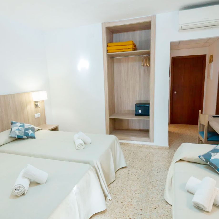Hostal Mayol, Santa Eularia. Ibiza